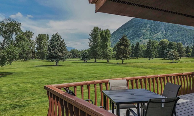 West Glacier House | Glacier Vista Golf Getaway