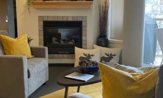 Canmore Condo | GLACIER WINDS - MOUNTAIN VIEWS - GYM & SECURE PARKING