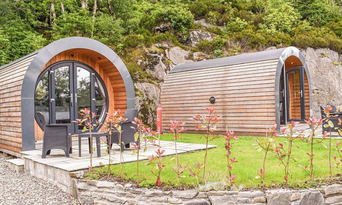 Salen Cottage | Glamping overlooking the loch.