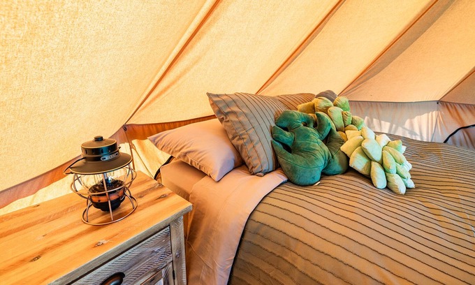 Whitehall RV Rental | Glamping Retreat