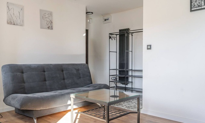 Gliwice Apartment | Gliwice City Centre Studio #2