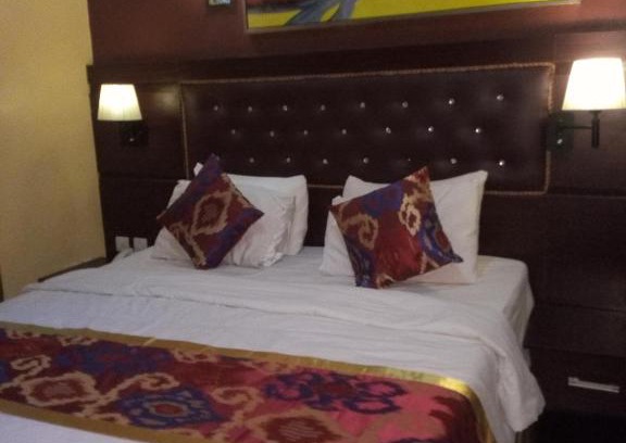 Owerri Hotel | GLO-RAN HOTEL OWERRI
