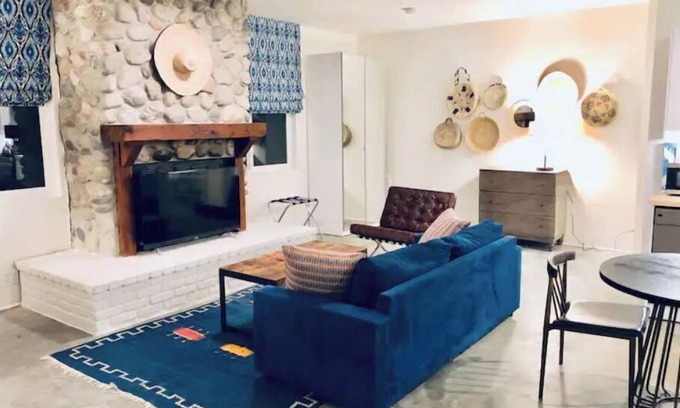 Del Rey Apartment | Global Style Loft in Marina Del Rey 20 Blocks to the Beach