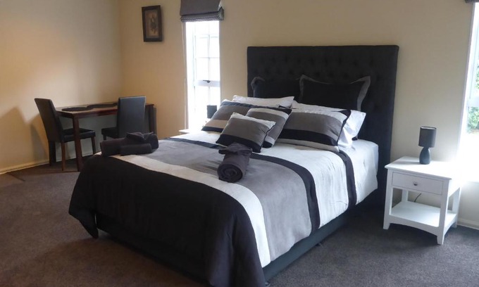 Blenheim Bed & Breakfast | GMH Home Stay