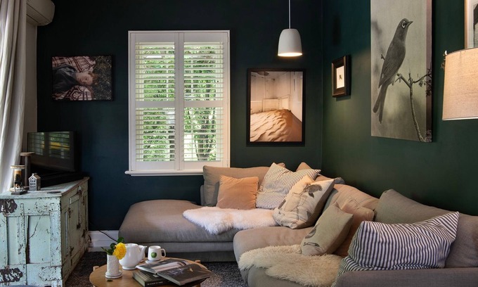 Hepburn Cottage | Gold Finch- stunningly designed dog-friendly miner's cottage in Hepburn Springs