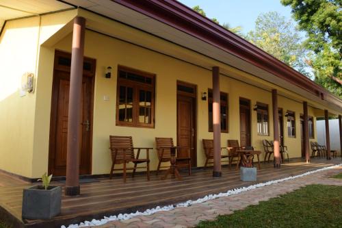 Dambulla Bed & Breakfast | Gold inn
