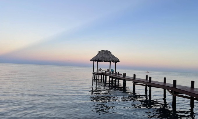 Sittee River House | Gold Standard Certified - cozy beachfront romantic gateway, nature retreat