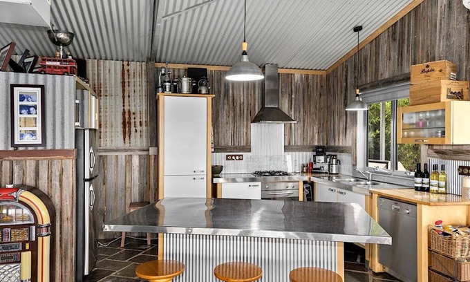 Limestone House | Golden Ash Grove Eco Farm - Yea area