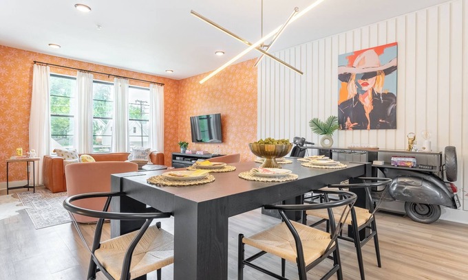 Cleveland Park House | Golden Hour - Skyline Views and Sunsets