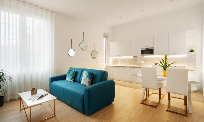 Borgo San Leonardo Apartment | Golden Teal apartment