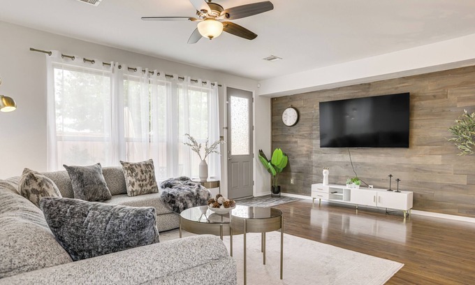 Katy House | Golf, Bike, Fish & More: Family Getaway in Katy