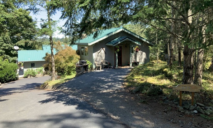 Friday Harbor House | Golf Course Guesthouse , Friday Harbor, San Juan Isl.