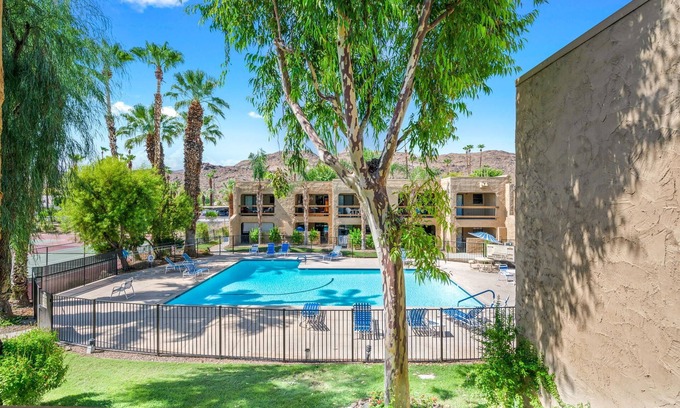 Cathedral City Condo | Golf & Tennis Club Condo with balcony overlooking pool
