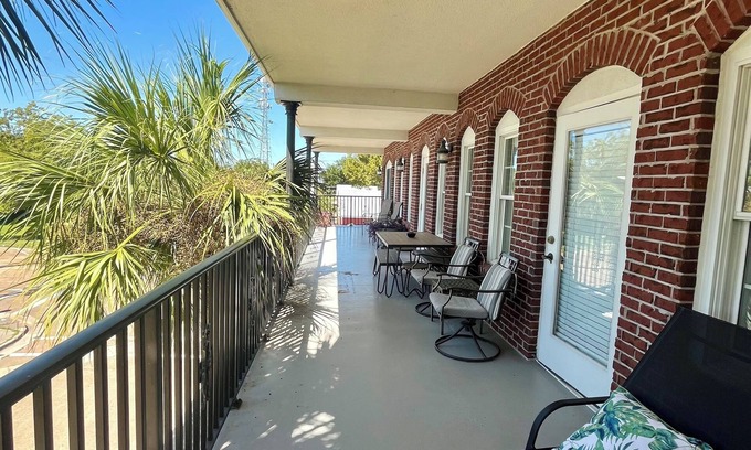 Historic Downtown Apalachicola Condo | Good For The Soul