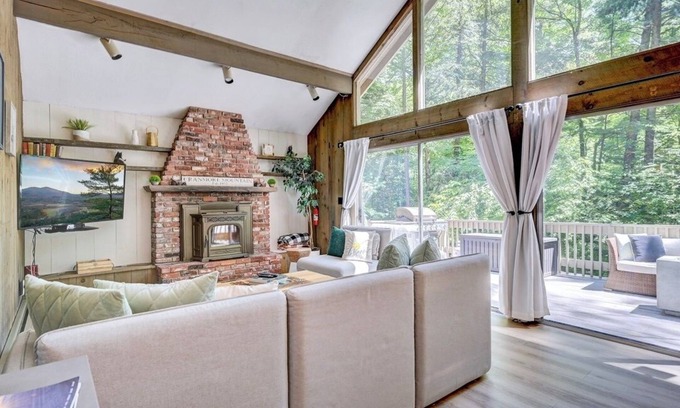 Cranmore Birches Ski Chalet | Good Friday Chalet - Walk to Village + Cranmore Mt