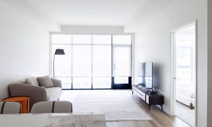 Koreatown Apartment | Gorgeous 1 Bed in LA (ID243)
