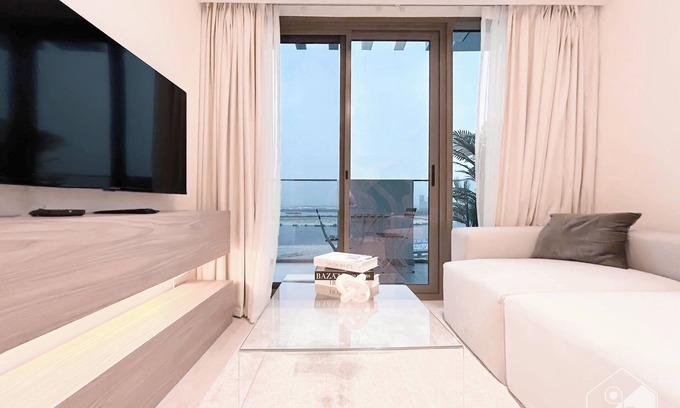 Jadaf Apartment | Gorgeous 1B Apt with Balcony in Azizi Fawad