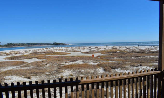 North Myrtle Beach Condo | Gorgeous 2 bed 2 bath beachfront condo