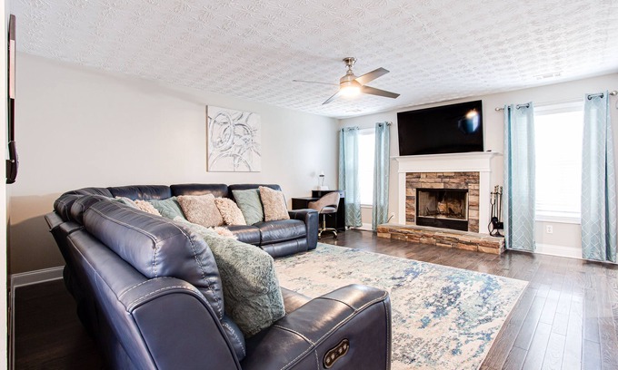 Conyers House | Gorgeous 4 Bedroom Home