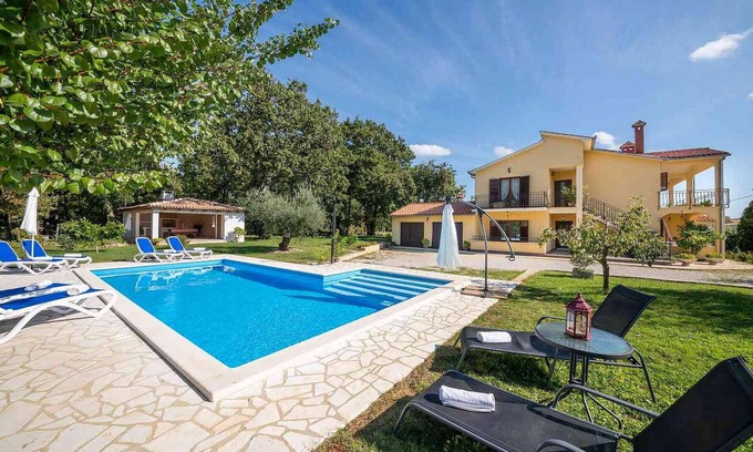 Susnjici Apartment | Gorgeous apartment in Sveti Lovrec