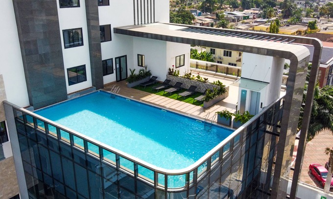 Dzorwulu Apartment | Gorgeous Apartment in a quiet Airport Residential Apartment by Kozo Restaurant.