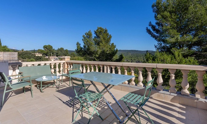 Le Luc Apartment | Gorgeous apartment in Le Luc with WiFi