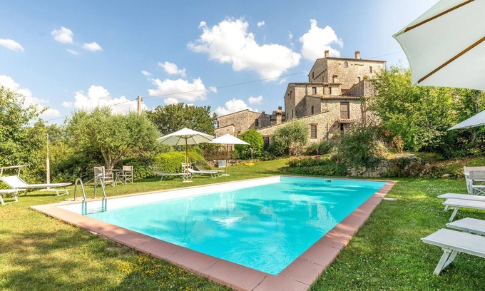 Acqua Loreto Apartment | Gorgeous apartment in Todi PG with WiFi