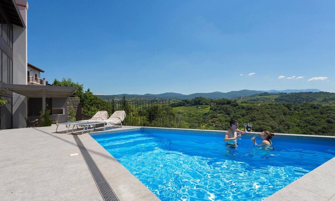 Kozana House | Gorgeous home in Dobrovo v Brdih
