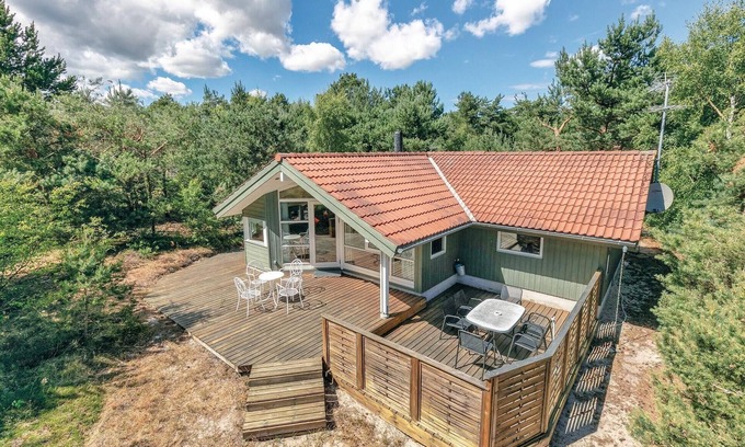 Oster Somarken House | Gorgeous home in Aakirkeby