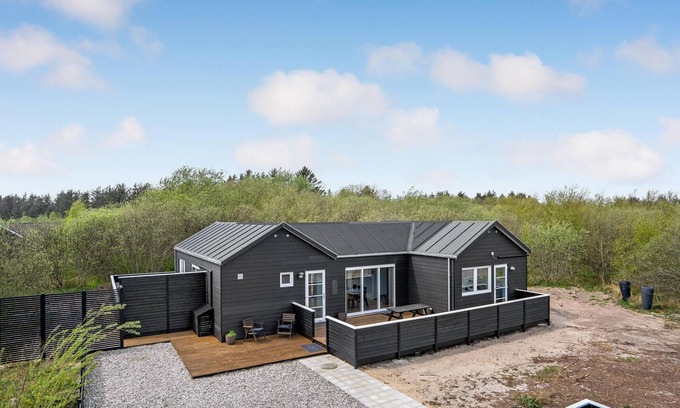 Brovst House | Gorgeous home in Brovst with kitchen