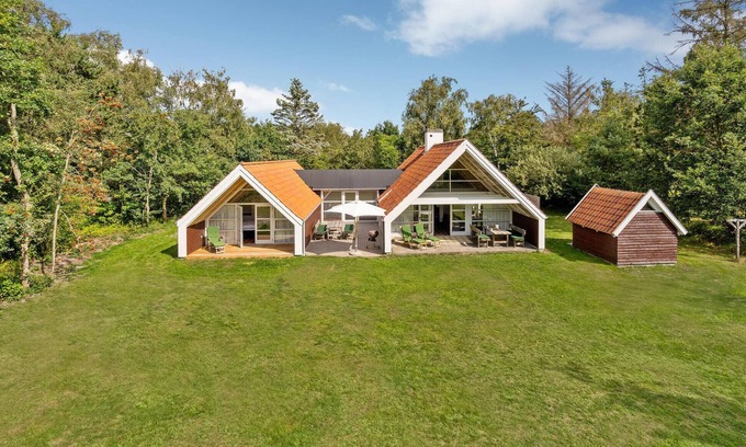 Ristinge House | Gorgeous home in Humble with WiFi