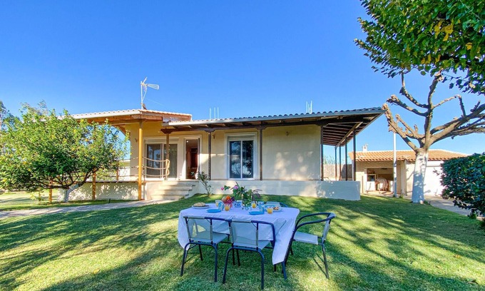 Larissos House | Gorgeous home in Lakkopetra with WiFi