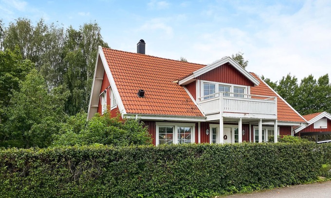 Motala House | Gorgeous home in Motala with sauna