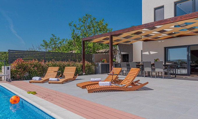 Donje Polje House | Gorgeous home in Sibenik