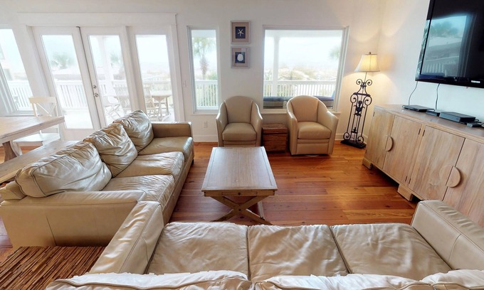 St. Augustine Beach House | 💲Gorgeous Ocean View💲 Enormous 60' DECK - 6 BD 5 BA Home – Just Steps to Ocean & Restaurants