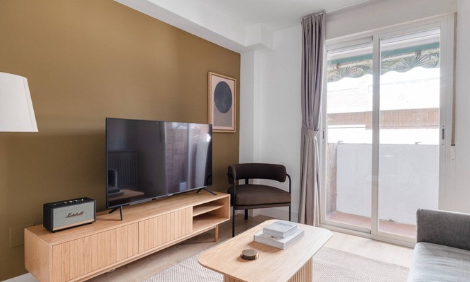 Guindalera Apartment | Gorgeous Salamanca 2BR nr Las Ventas, by Blueground