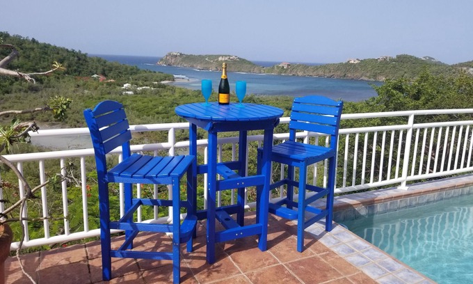 Fish Bay Villa | Gorgeous views! Private pool! 3 King Suites! Close to beaches!
