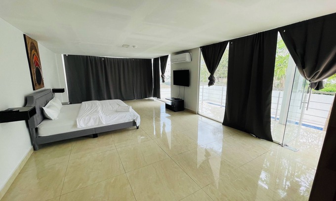 Nueva Gorgona Apartment | Gorgona Beach Hotel
