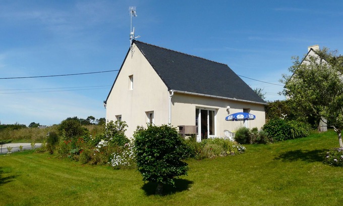 Telgruc-sur-Mer House | Goul Ar Roz | Large garden & sea view