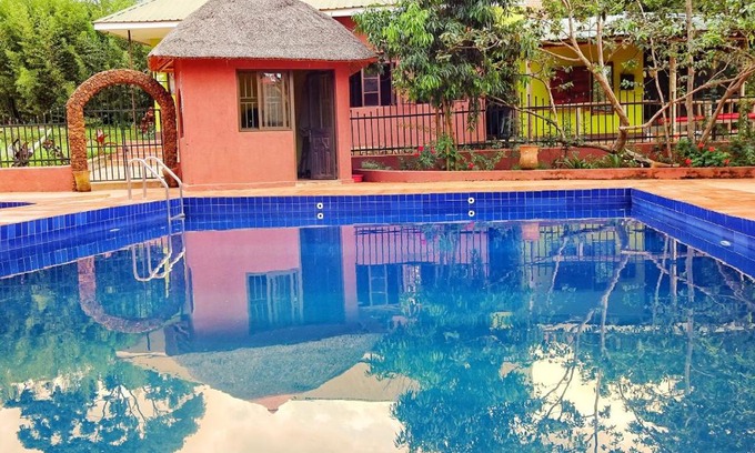 Entebbe Hotel | Governors Club
