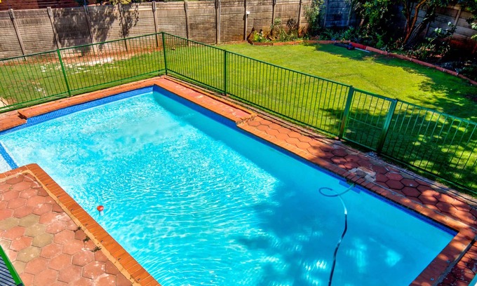 Kempton Park Bed & Breakfast | Grace Guesthouse and Tour, your home in South Africa and Southern Africa.