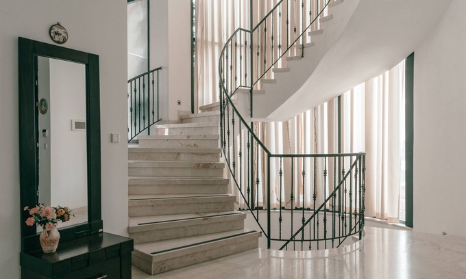 Holon House | Grace Holon Villa & Pool