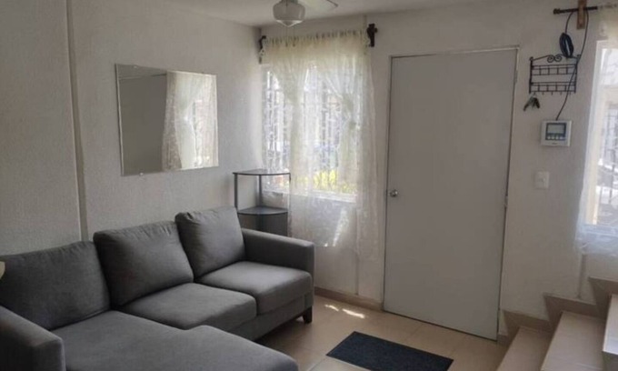 Tecamac House | Granada Royal Executive House