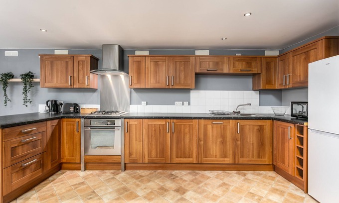 Ayr Apartment | Granary Suite No22 - Donnini Apartments