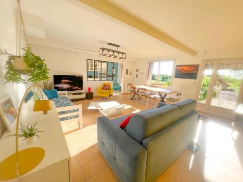 Castries Apartment | Grand appartement en pleine nature et proche mer !