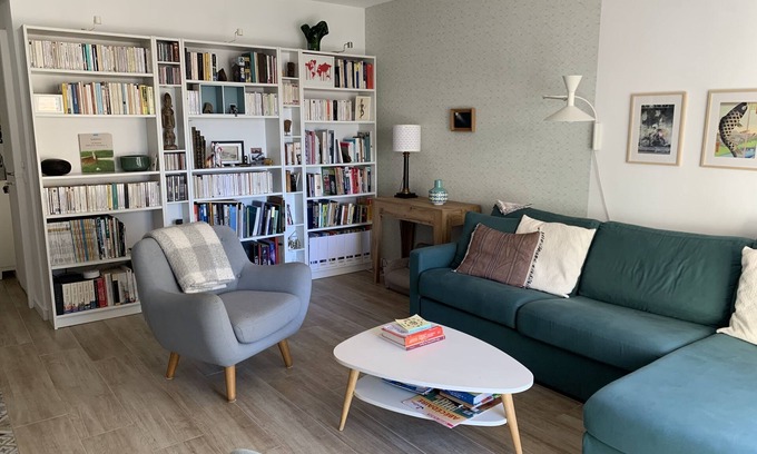 Belsunce Apartment | Grand Appartement T3 Central Avec Balcon