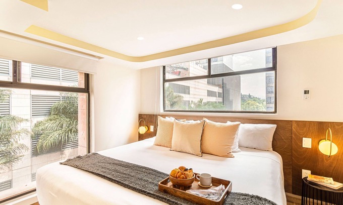 Colonia Cuauhtemoc Apartment | Grand Chapultepec by Kukun