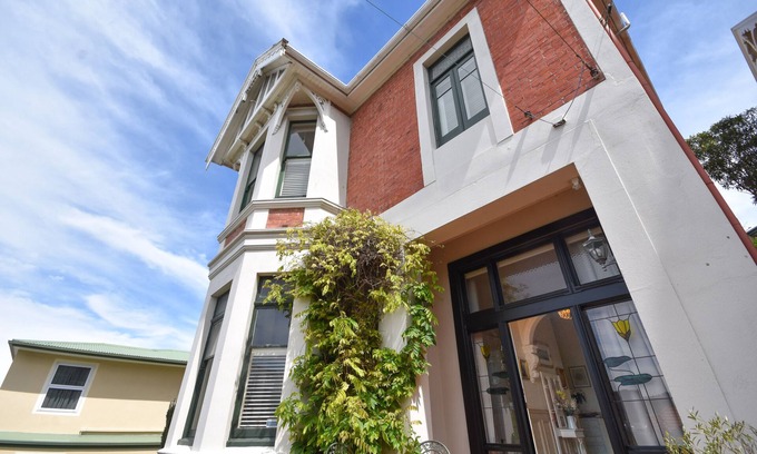 Dunedin City Centre House | Grand City Residence