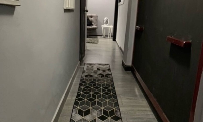 Zona Rosa Apartment | Grand Deluxe Room W/Bathroom and balcony @Poblado #6 301 (1guest)