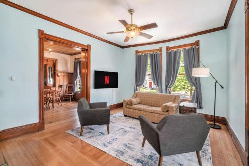Grand Haven Apartment | Grand Harbor Apartments Unit 1 - 200